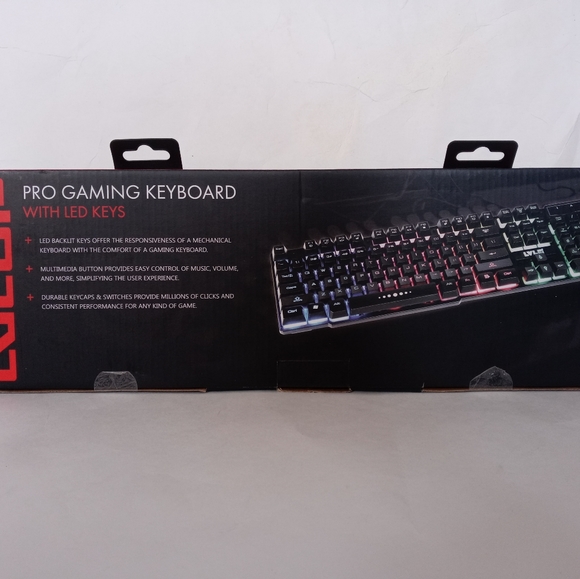 Pro Gaming Keyboard With LEDS - Picture 3 of 7
